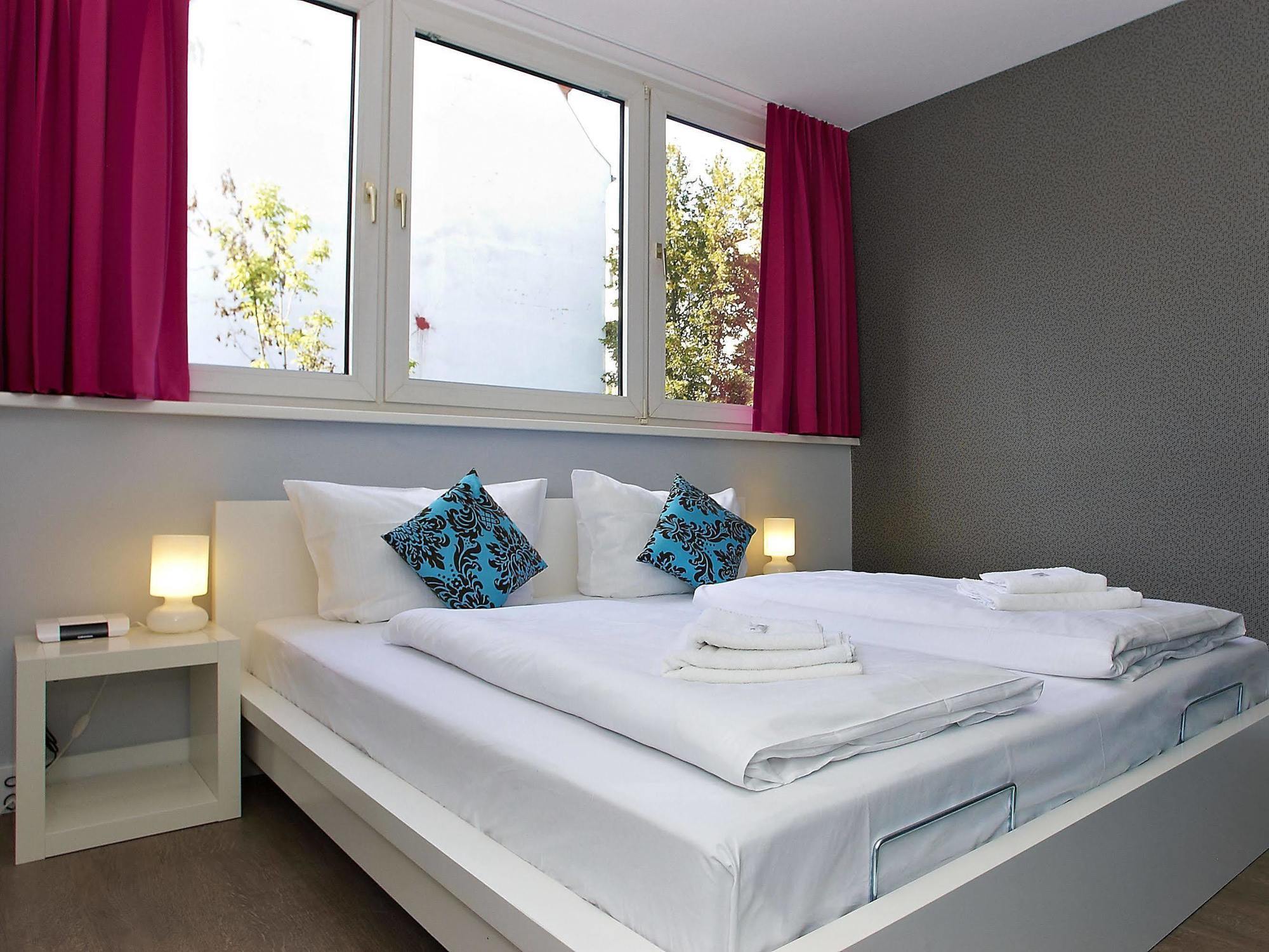 Apartmenthouse Berlin - Am Goerlitzer Park Экстерьер фото
